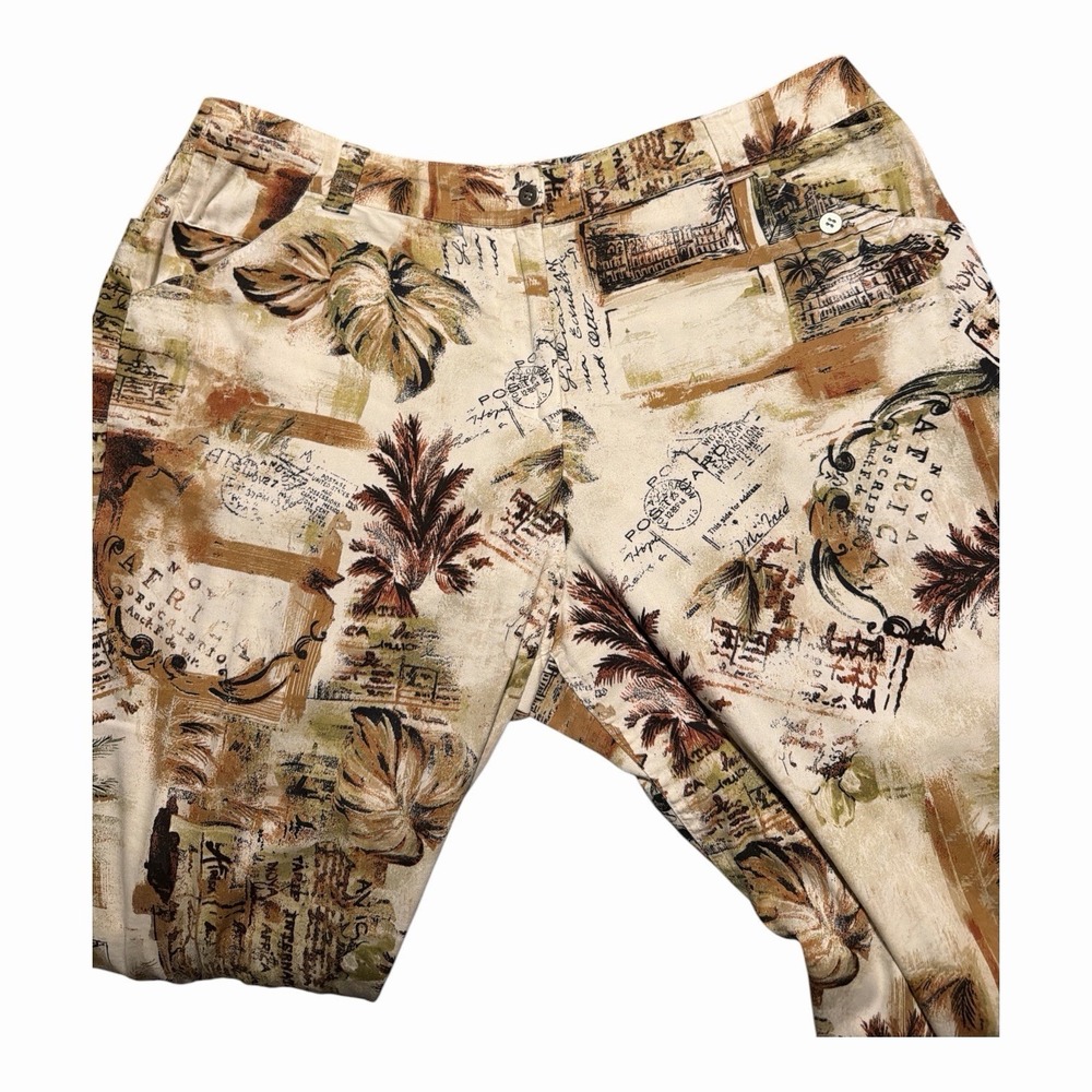 Chicos Travel Print Tropical Cropped Pants Size 3 High Rise XL Safari Resort - Picture 4 of 10